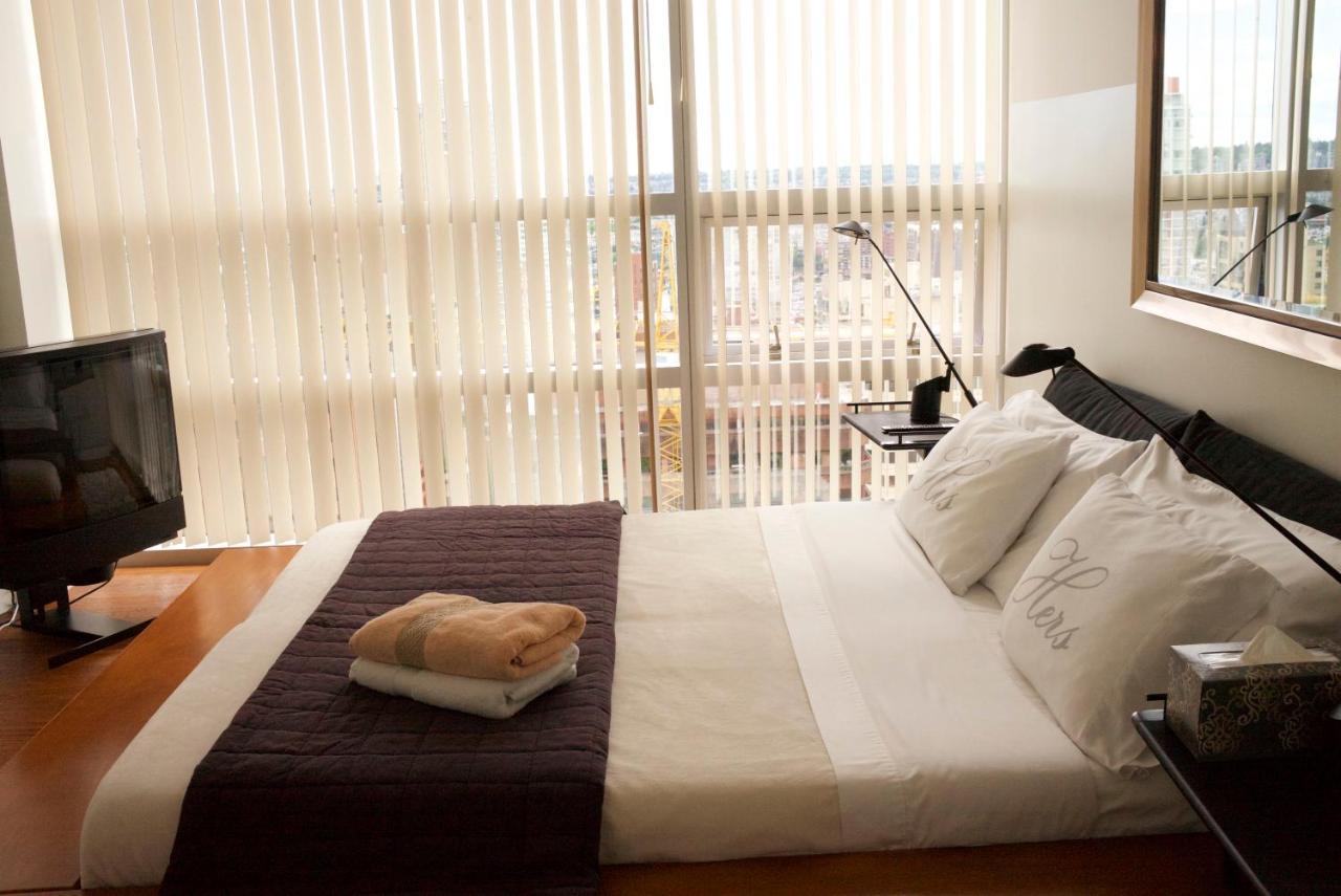 Your Alternative To A Five Star Hotel - Premium Location バンクーバー エクステリア 写真