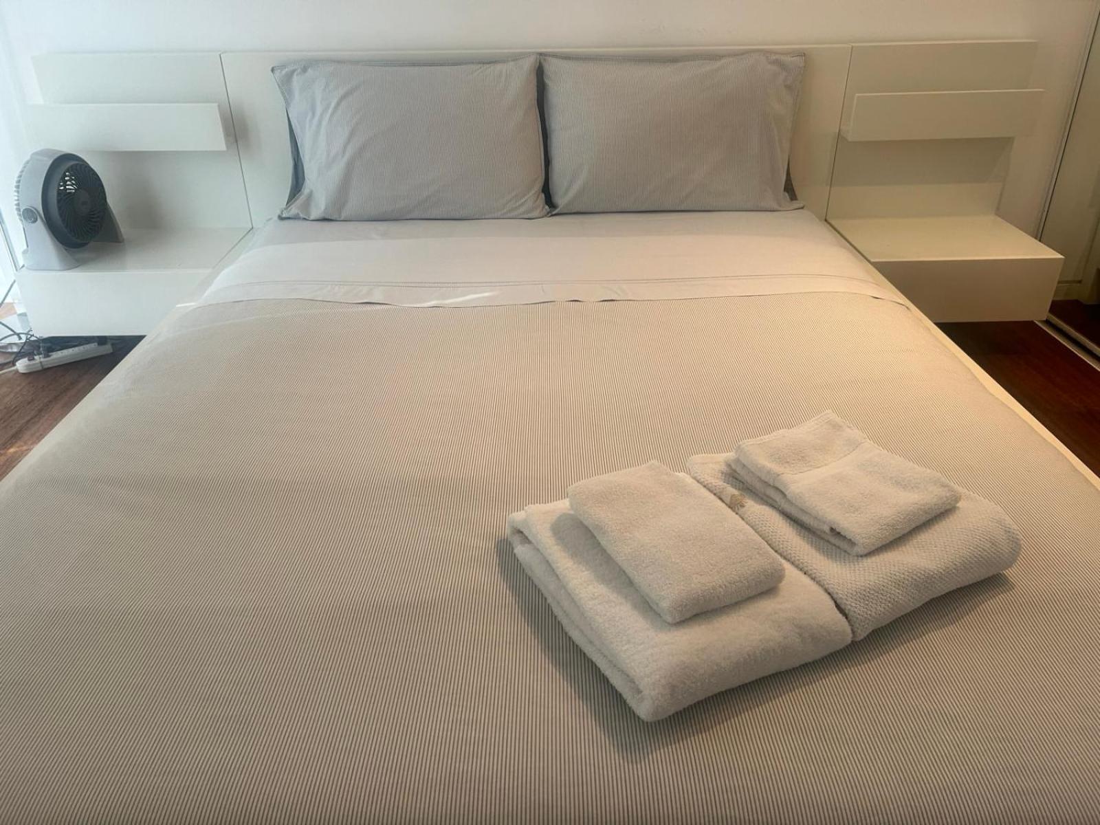 Your Alternative To A Five Star Hotel - Premium Location バンクーバー エクステリア 写真